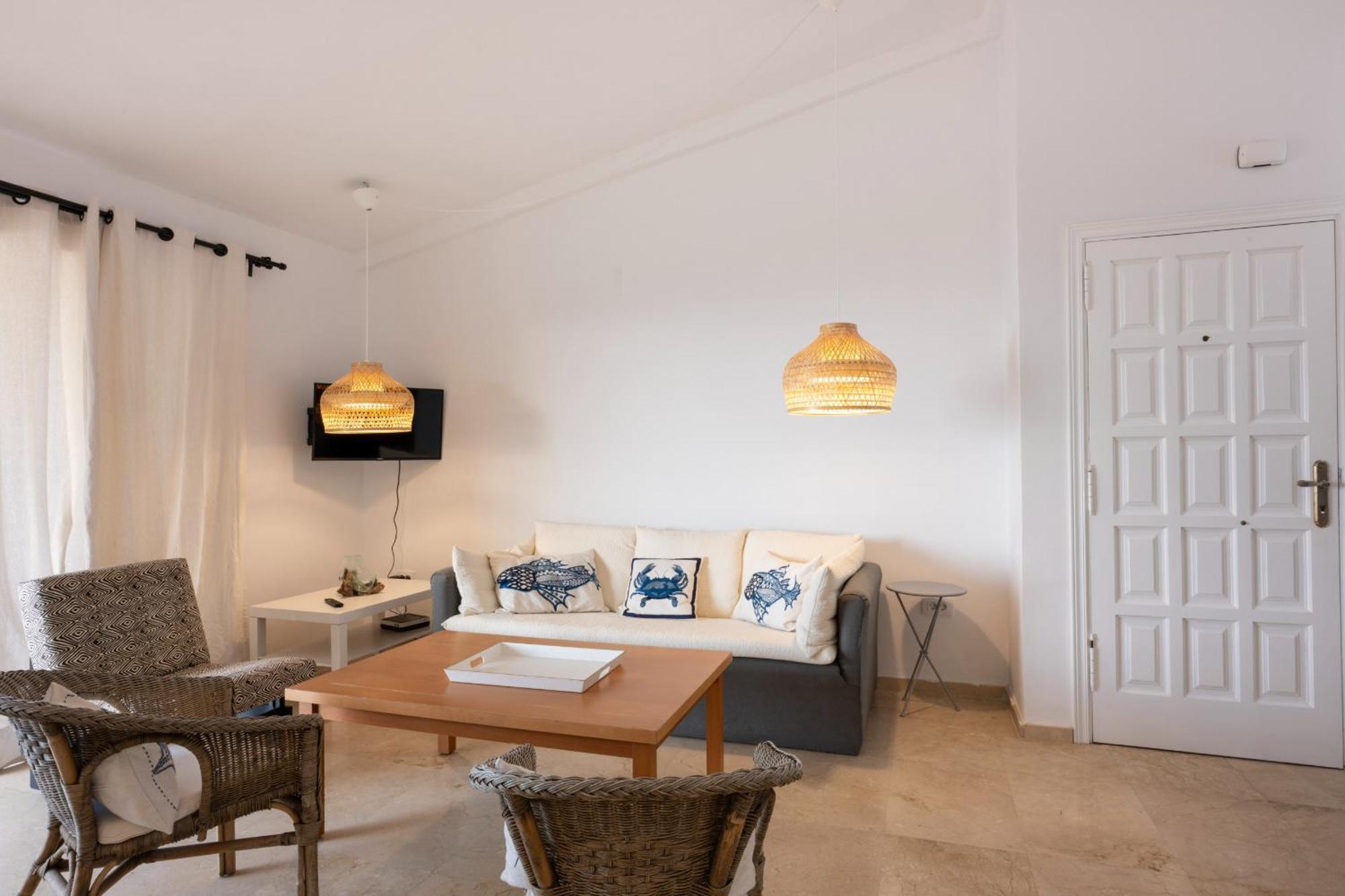 Calala House With Huge Terrace